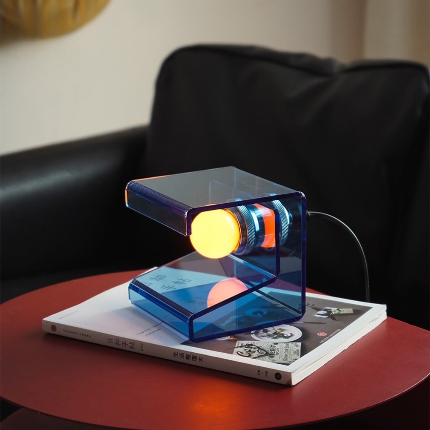 モダンなアクリルキューブテーブルランプ、ミニマリストLEDベ - Desk Setup Minimalist のレビューと価格